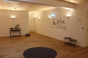 Max Living-Serviced Apartments-Long Stay